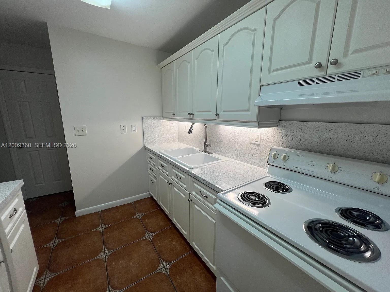 2544 Southwest 20th Street, Unit 2544 Miami, FL 33145 - Photo 27 of 29