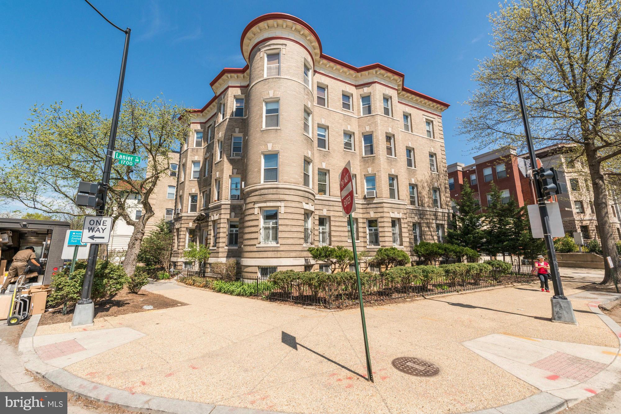 2605 Adams Mill Road Northwest, Unit 2 Washington, DC 20009 - Photo 2 of 30 a front view of a building