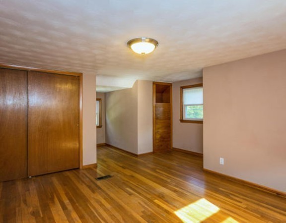 225 Nashua Road Billerica, MA 01862 - Photo 11 of 15