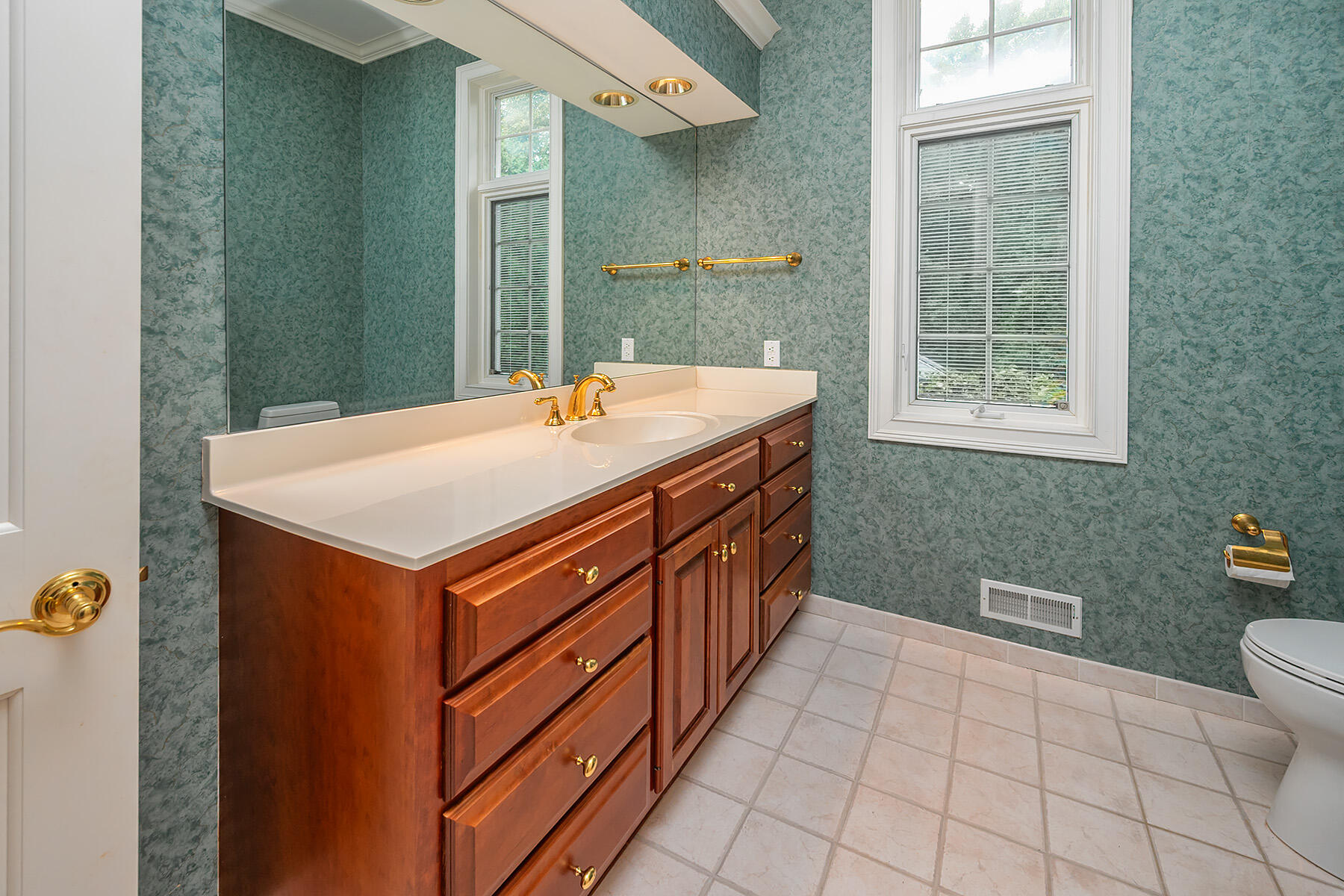 14425 Westover Road Elm Grove, WI 53122 - Photo 56 of 68 Full Bath 4