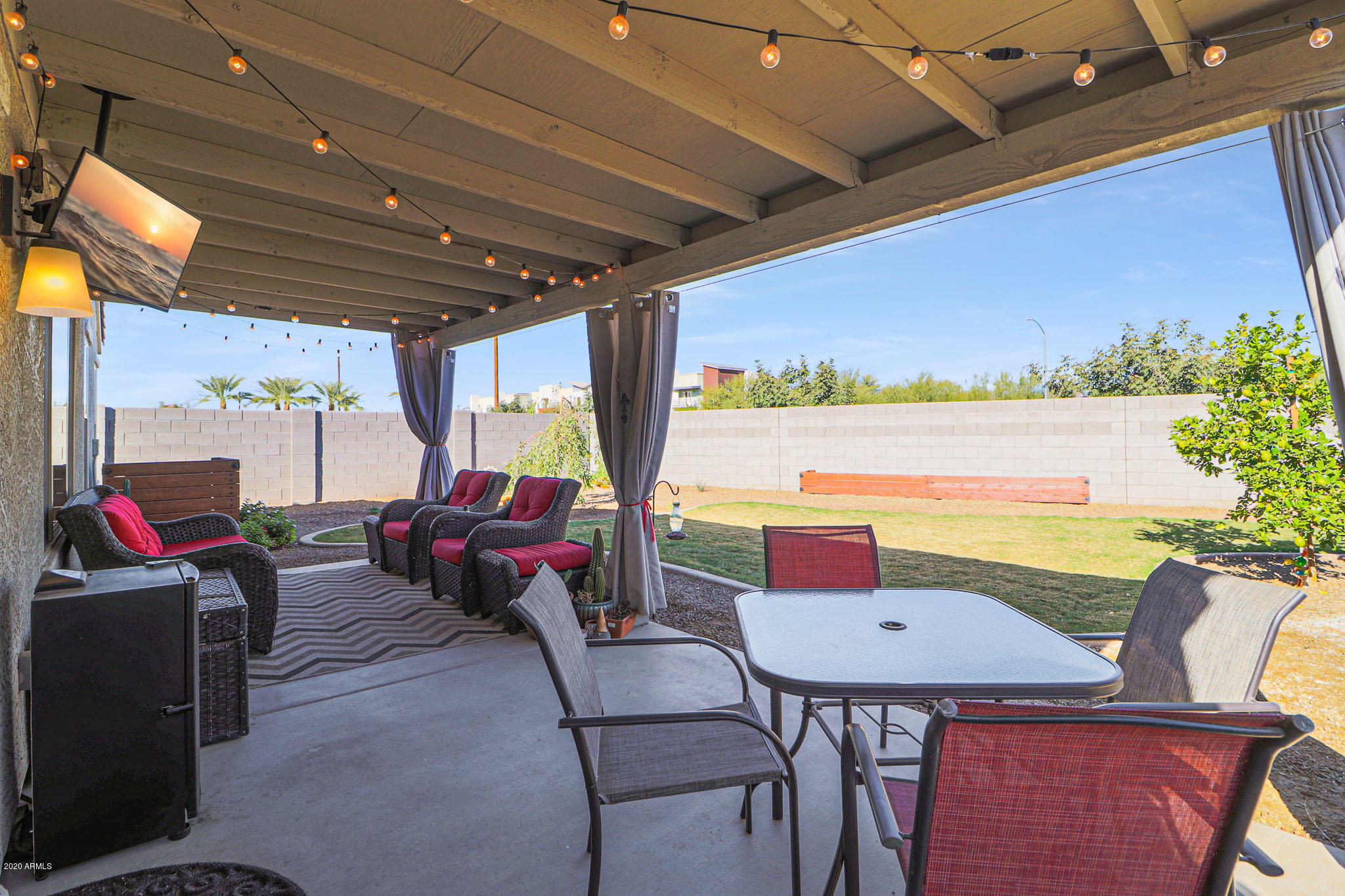 1750 Grenadine Road Phoenix, AZ 85040 - Photo 27 of 32 Large Covered Patio