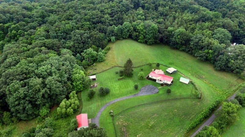 5293 Cornstalk Road Crawley, WV 24931 - Photo 11 of 48 Gallery Image 11