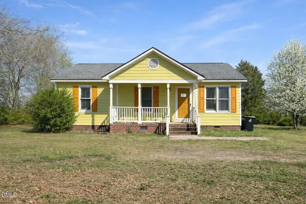 $225,000 | 611 South Wakefield Street, Zebulon, NC 27597