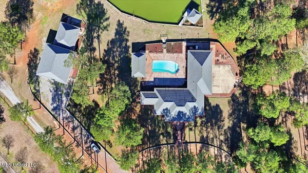 $1,299,000 | 123 Lakeshire Cove, Canton, MS 39046