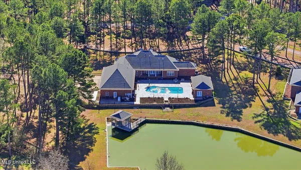 $1,299,000 | 123 Lakeshire Cove, Canton, MS 39046
