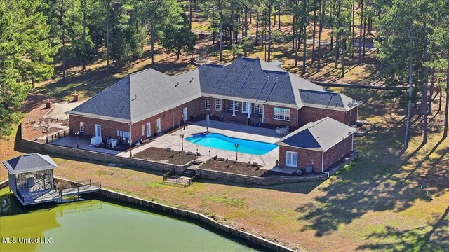 $1,450,000 | 123 Lakeshire Cove, Canton, MS 39046