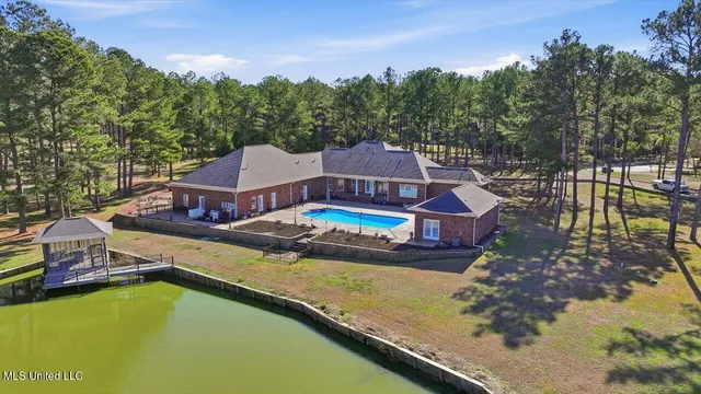$1,450,000 | 123 Lakeshire Cove, Canton, MS 39046