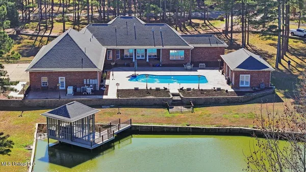 $1,299,000 | 123 Lakeshire Cove, Canton, MS 39046