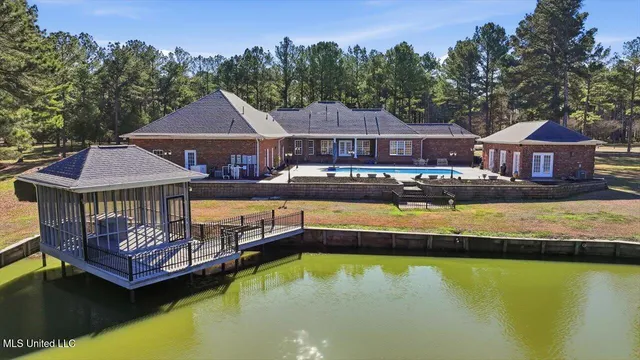$1,450,000 | 123 Lakeshire Cove, Canton, MS 39046