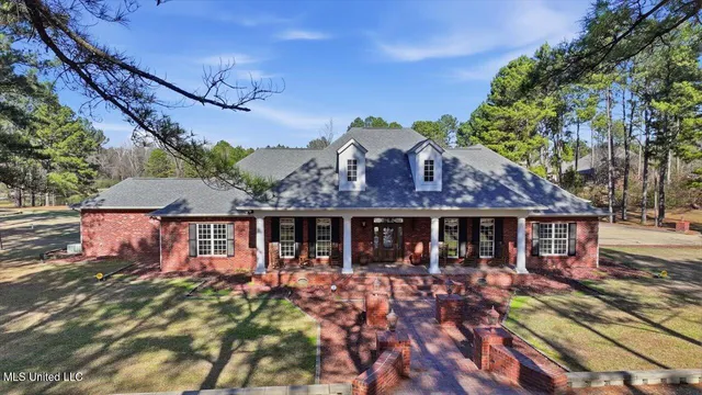$1,450,000 | 123 Lakeshire Cove, Canton, MS 39046