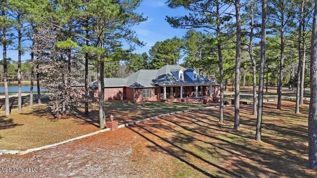 $1,450,000 | 123 Lakeshire Cove, Canton, MS 39046