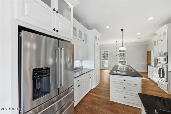 $1,299,000 | 123 Lakeshire Cove, Canton, MS 39046