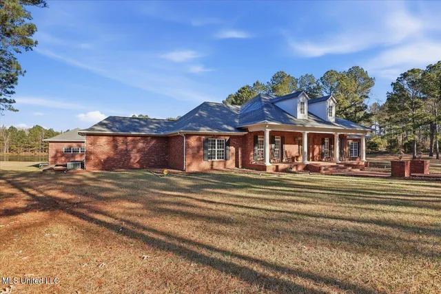 $1,450,000 | 123 Lakeshire Cove, Canton, MS 39046