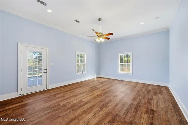 $1,299,000 | 123 Lakeshire Cove, Canton, MS 39046