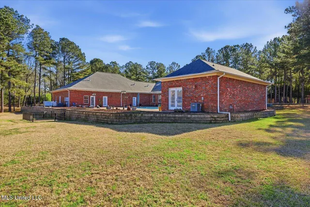 $1,450,000 | 123 Lakeshire Cove, Canton, MS 39046
