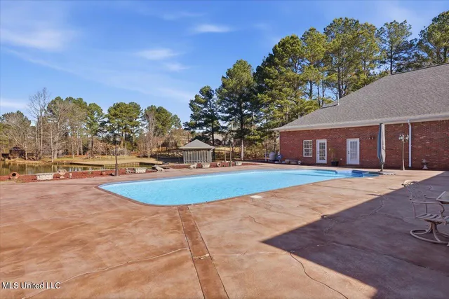 $1,450,000 | 123 Lakeshire Cove, Canton, MS 39046