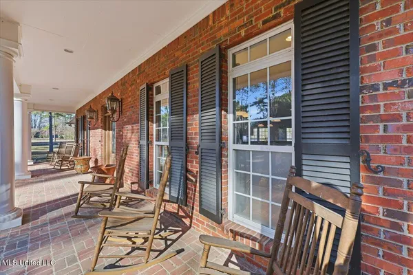 $1,299,000 | 123 Lakeshire Cove, Canton, MS 39046