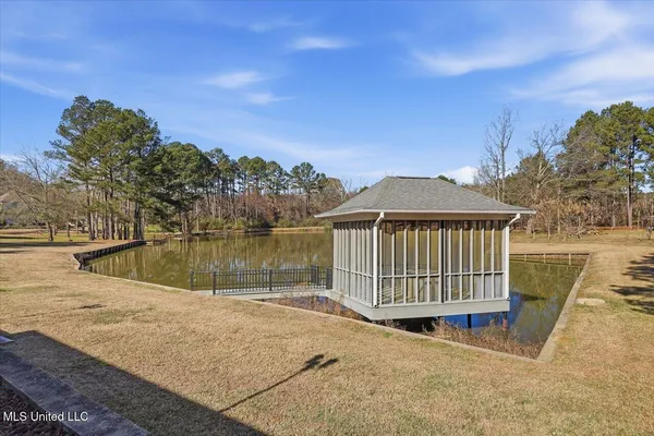$1,299,000 | 123 Lakeshire Cove, Canton, MS 39046