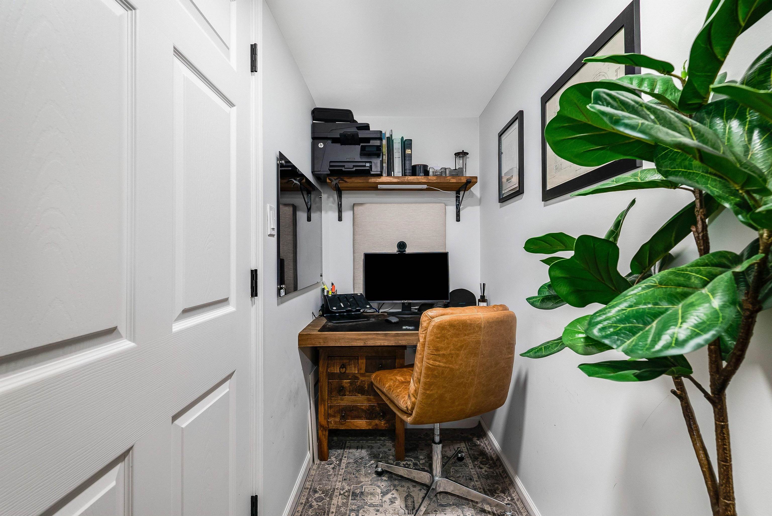 920 Wagon Shop Road Middlebrook, VA 24459 - Photo 40 of 75 a living room with furniture and a potted plant