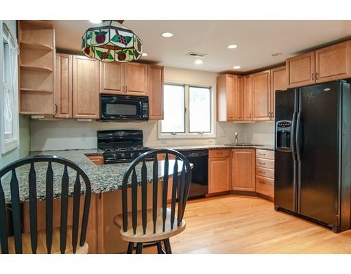 4 Pelham Road Natick, MA 01760 - Photo 8 of 32 Gallery Image 8