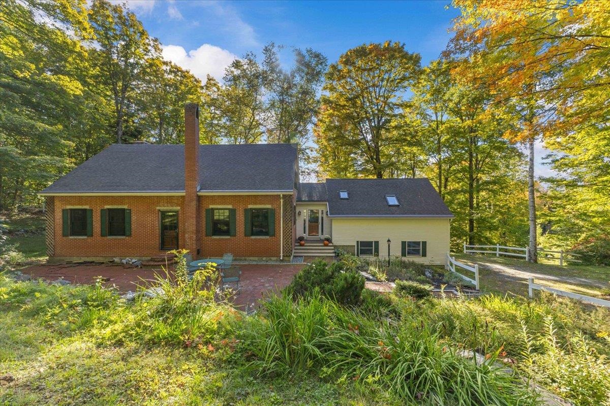 1646 Sweet Road Waterbury, VT 05677 - Photo 2 of 59 Gallery Image 2