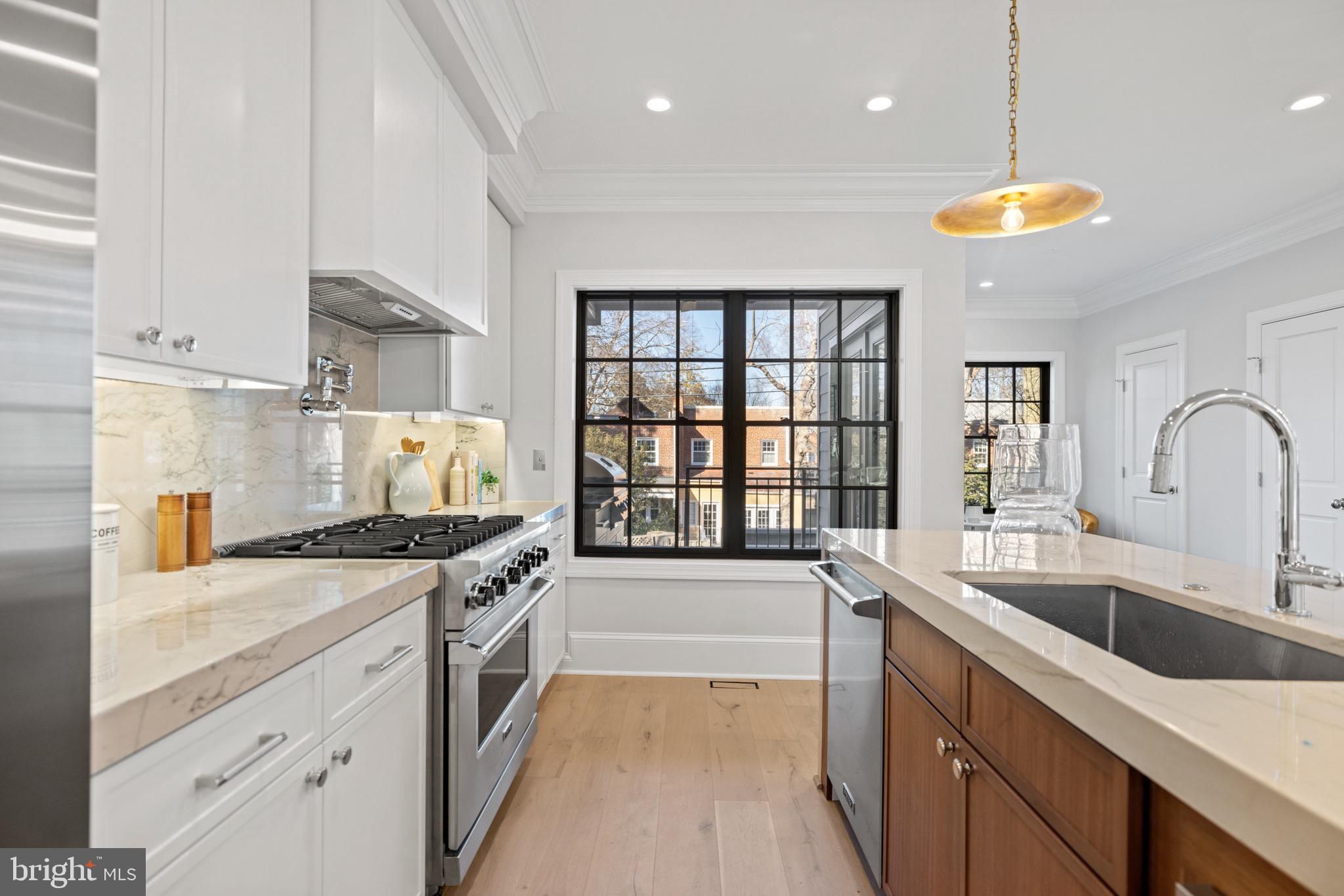 3625 Everett Street Northwest Washington, DC 20008 - Photo 23 of 91