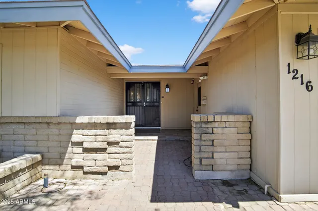 $549,949 | 1216 East Wesleyan Drive, Tempe, AZ 85282