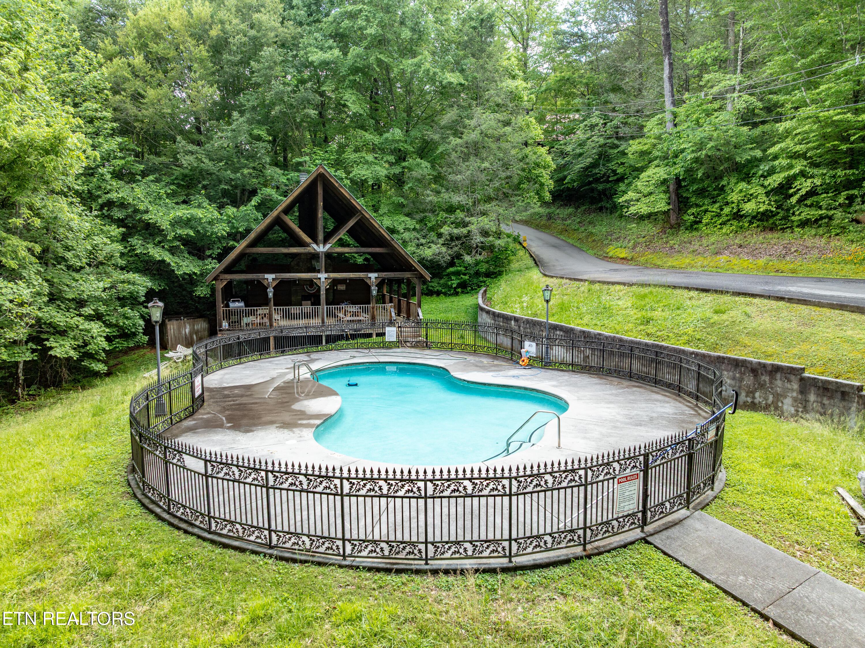 151 Timberwinds Way Townsend, TN 37882 - Photo 26 of 33 IMG_1940