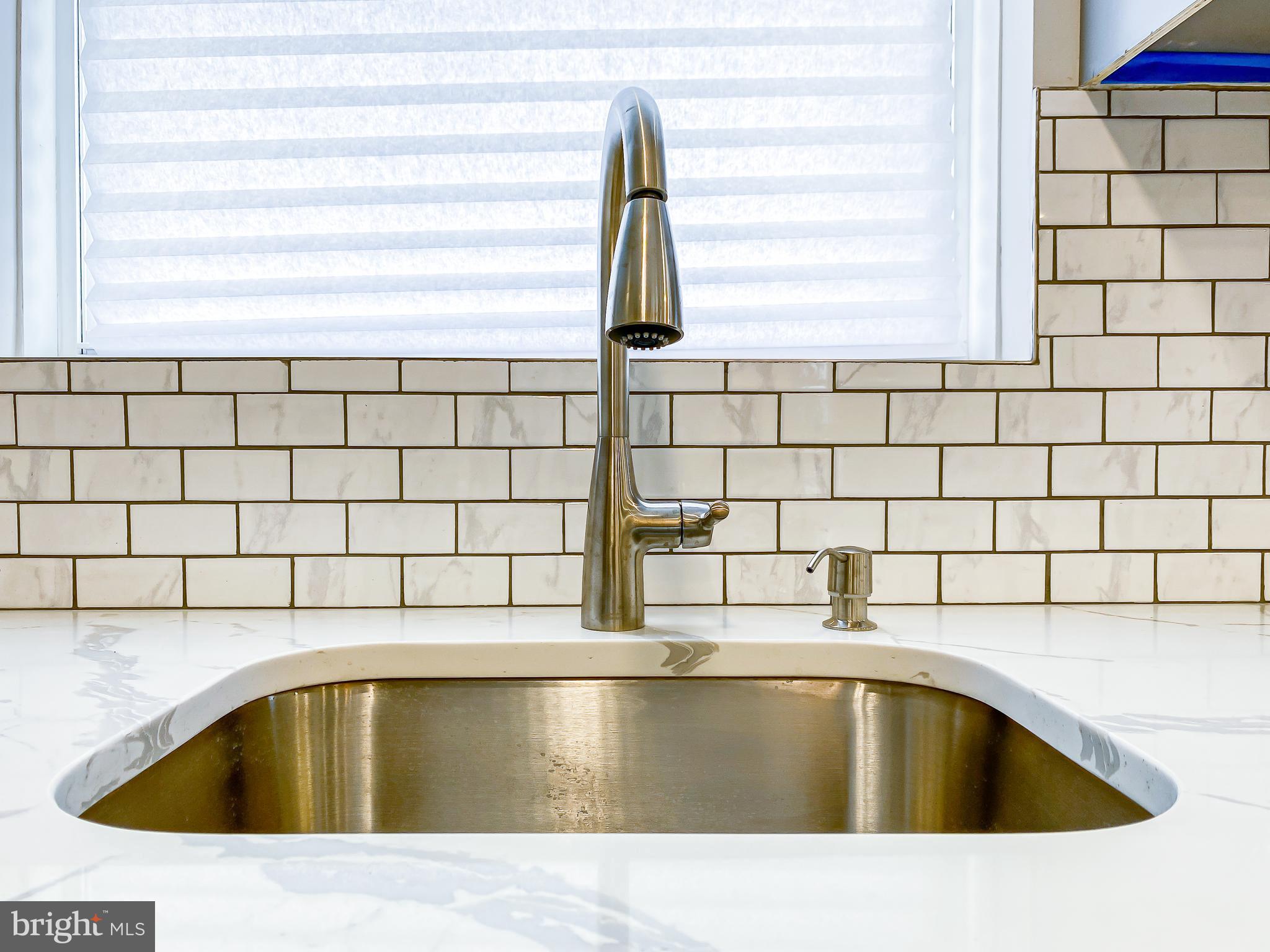 8127 Temple Road Philadelphia, PA 19150 - Photo 5 of 24 Gallery Image 5