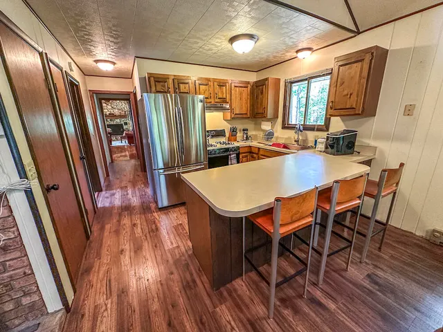 $996,000 | 1609 South Sage Lake Road, Hale, MI 48739