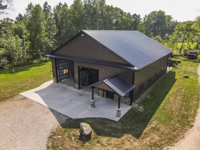 $996,000 | 1609 South Sage Lake Road, Hale, MI 48739