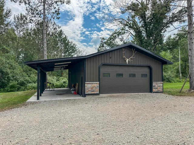 $996,000 | 1609 South Sage Lake Road, Hale, MI 48739