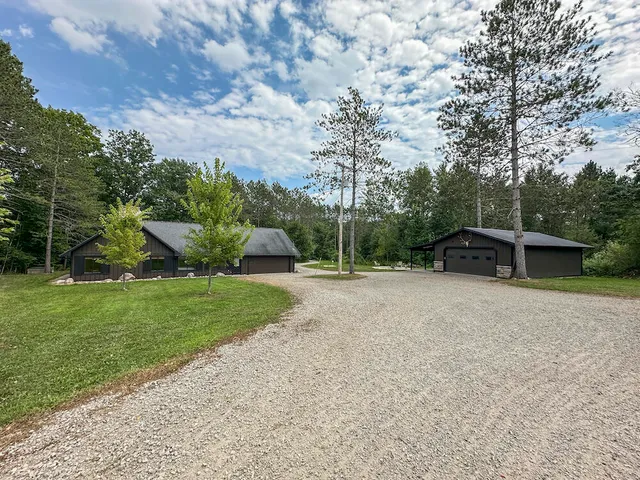 $996,000 | 1609 South Sage Lake Road, Hale, MI 48739