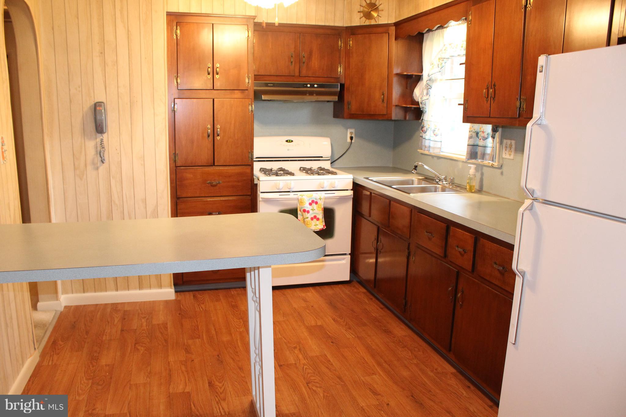 116 Wellington Road Lancaster, PA 17603 - Photo 11 of 24 Kitchen