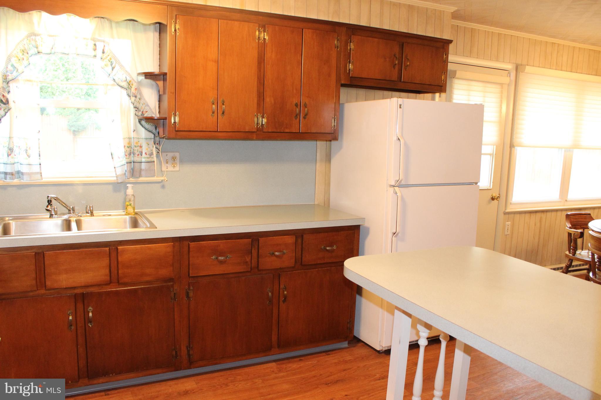 116 Wellington Road Lancaster, PA 17603 - Photo 9 of 24 Kitchen