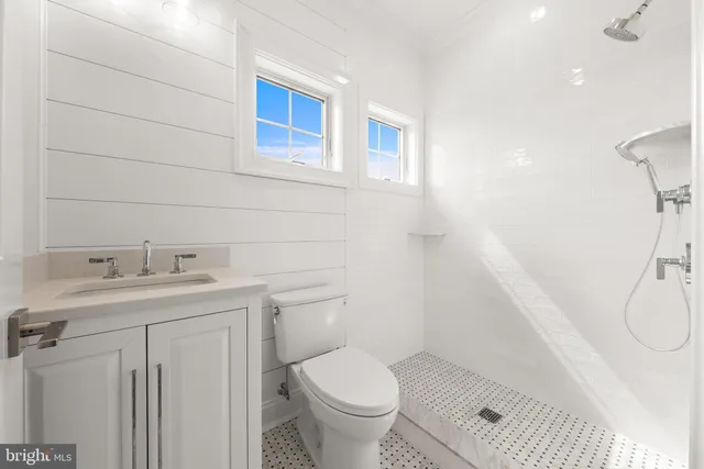 $5,450,000 | 24 Beacon Drive, Long Beach Township, NJ 08008