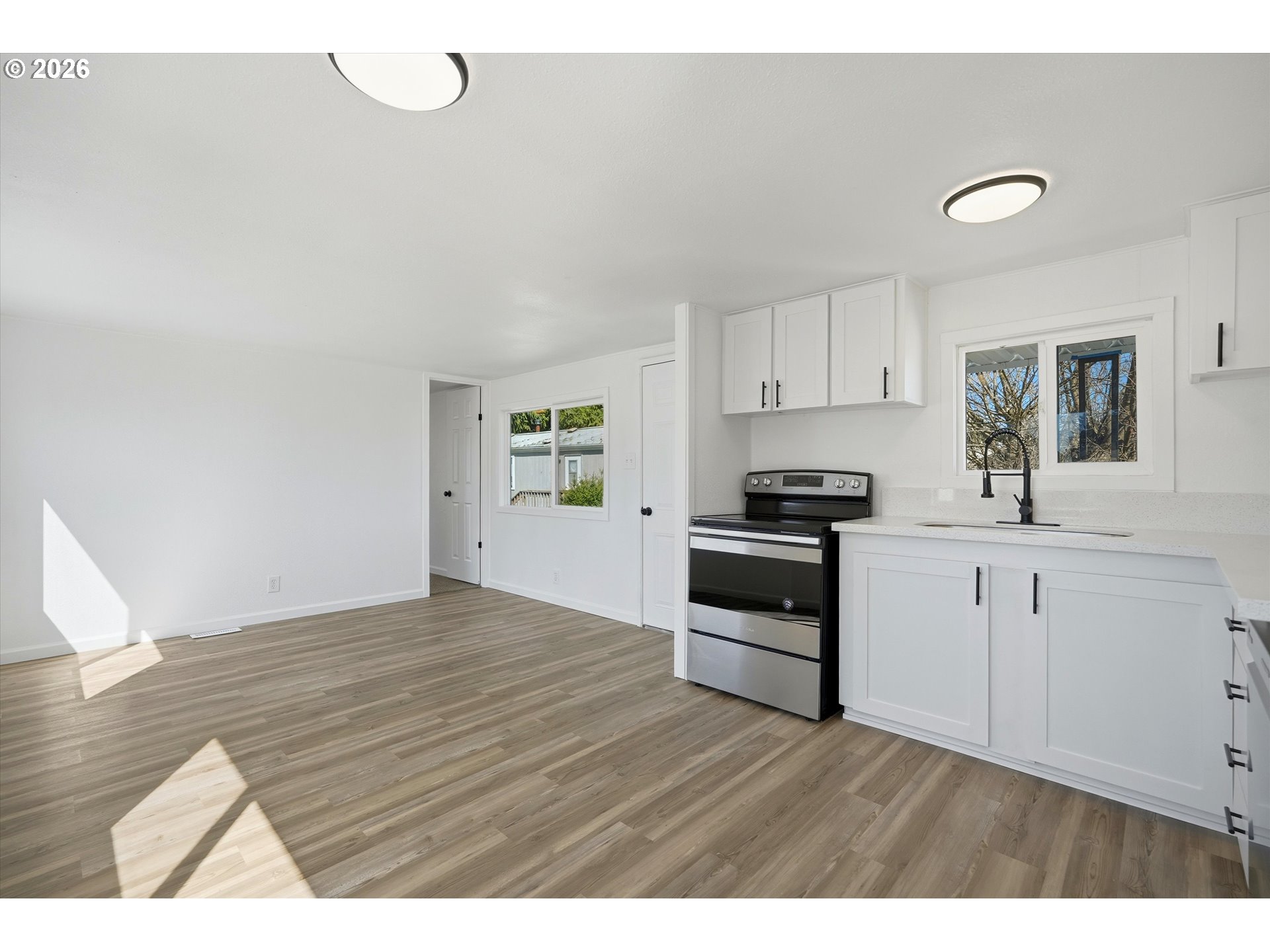 340 Northeast Crest Street, Unit 5 Sublimity, OR 97385 - Photo 10 of 29