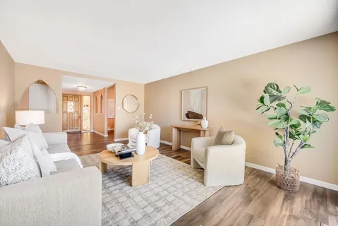 $859,000 | 2077 Mountain View Drive, Escondido, CA 92027