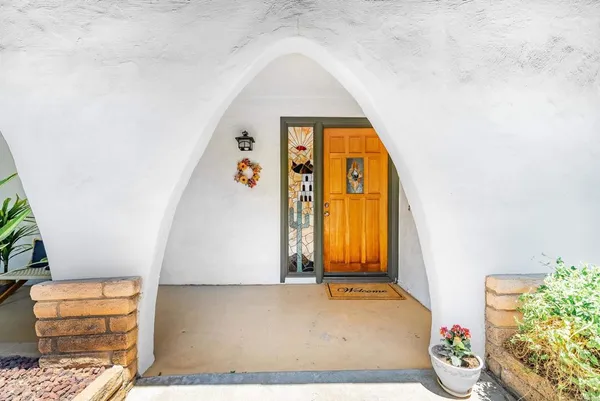 $859,000 | 2077 Mountain View Drive, Escondido, CA 92027