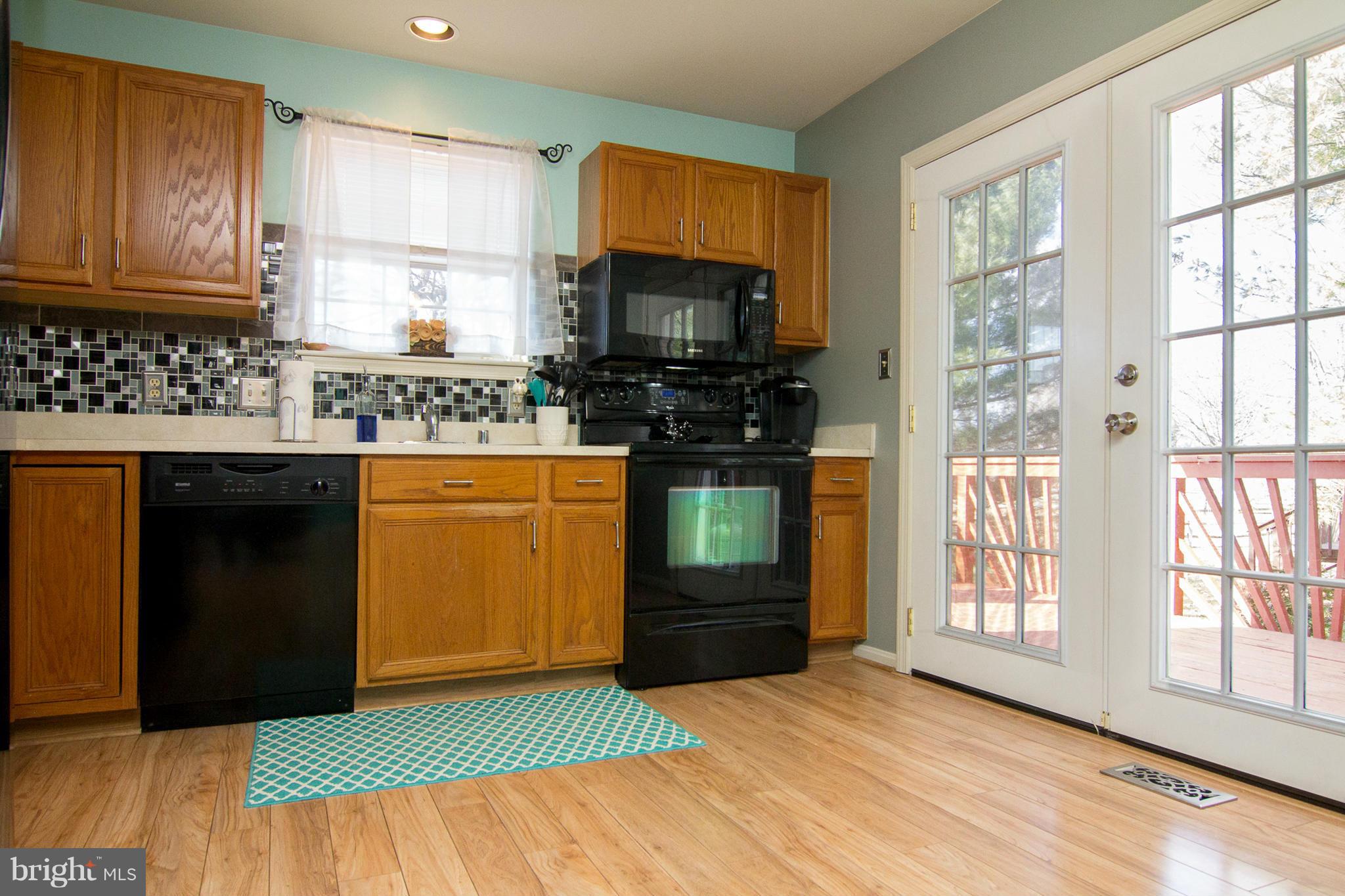 961 Firestone Road Westminster, MD 21158 - Photo 19 of 30 Kitchen - big enough for 2+ cooks