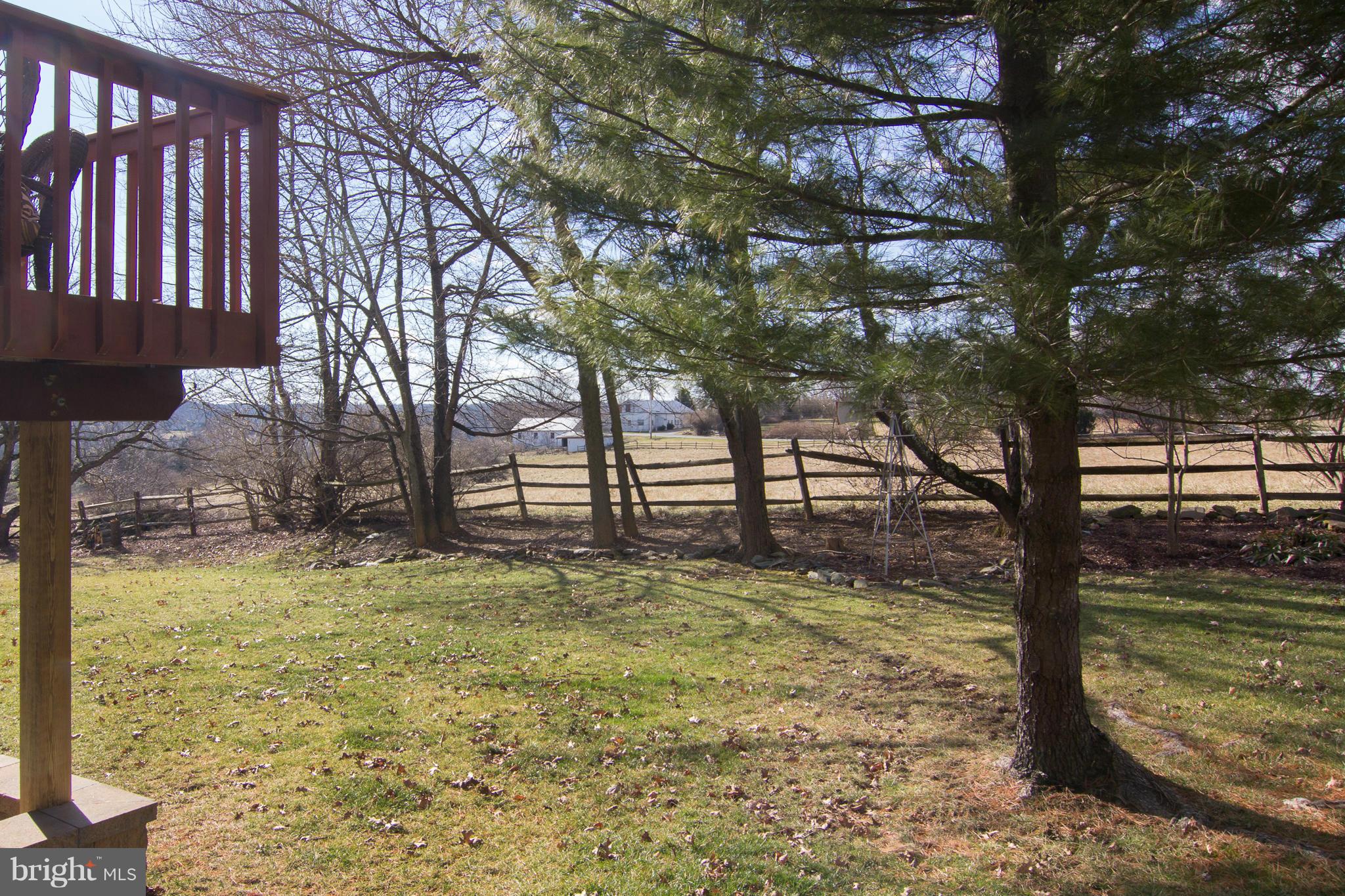 961 Firestone Road Westminster, MD 21158 - Photo 27 of 30 View out back!