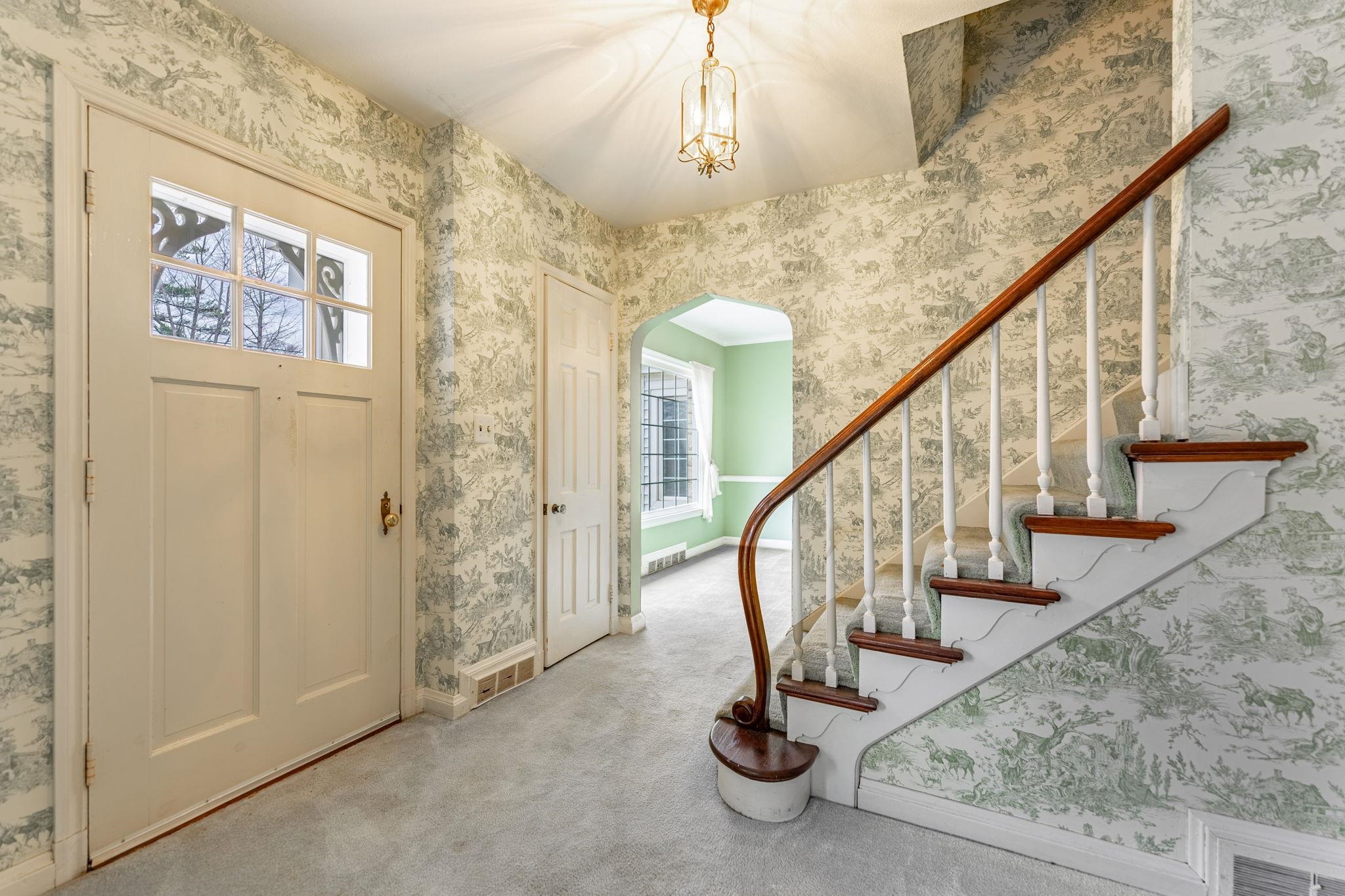 2705 Rural Street Rockford, IL 61107 - Photo 5 of 31 a view of entryway