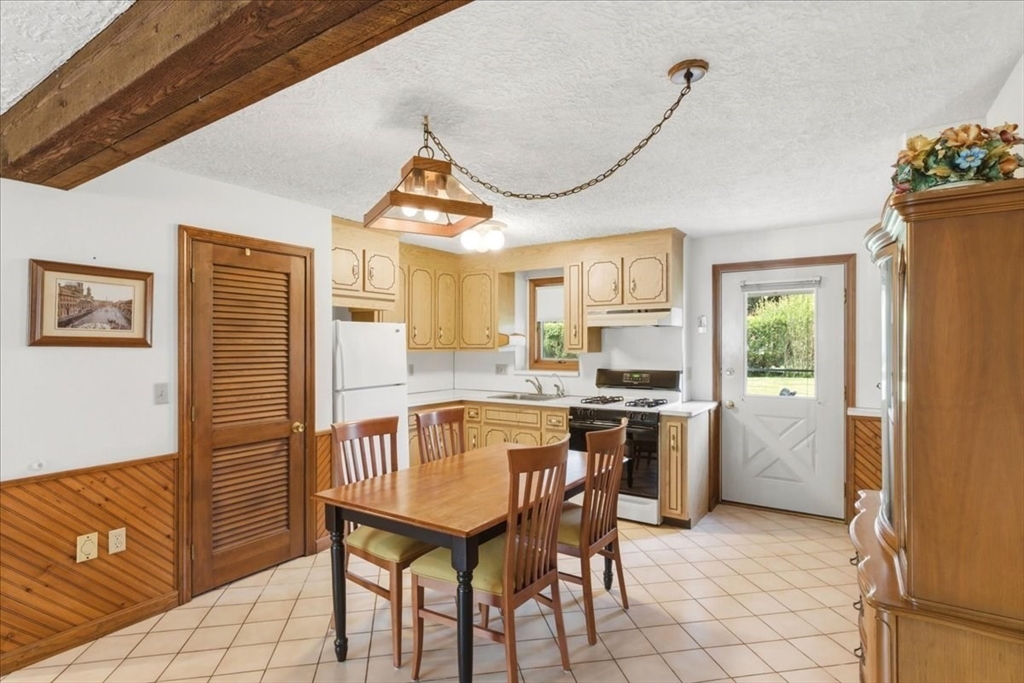27 Feeney Road Norwood, MA 02062 - Photo 23 of 32