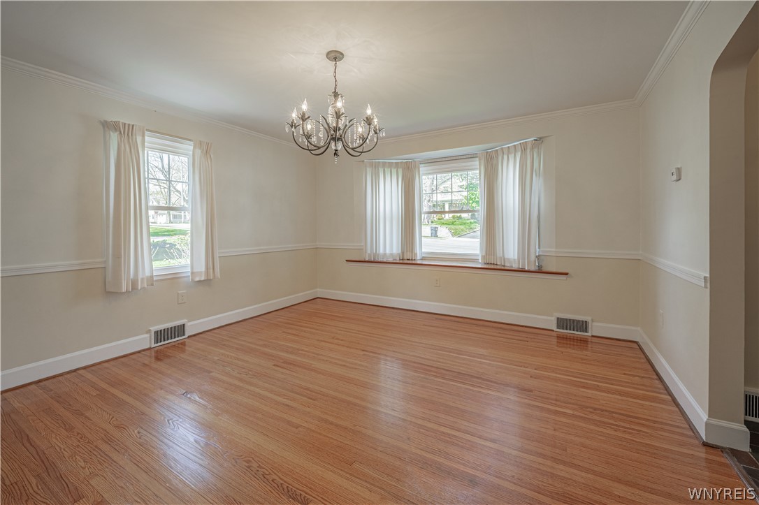 4831 Lewiston Road Niagara Falls, NY 14305 - Photo 13 of 46