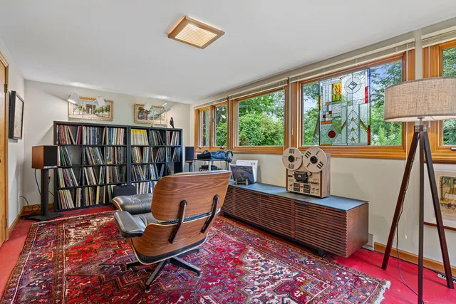 $687,500 | 2536 Green Haze Avenue, Mount Pleasant, WI 53406