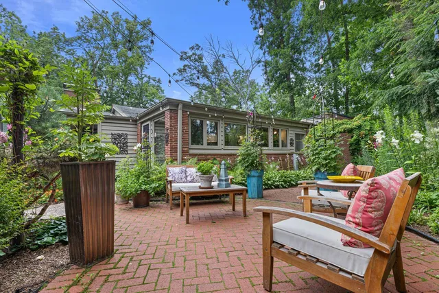 $687,500 | 2536 Green Haze Avenue, Mount Pleasant, WI 53406