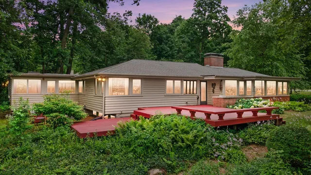 $687,500 | 2536 Green Haze Avenue, Mount Pleasant, WI 53406