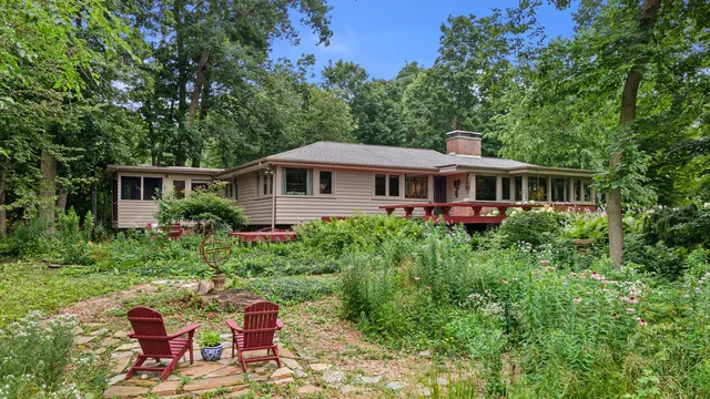 $687,500 | 2536 Green Haze Avenue, Mount Pleasant, WI 53406