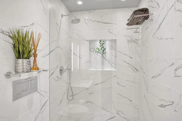 $2,500,000 | 246 North Swinton Avenue, Delray Beach, FL 33444