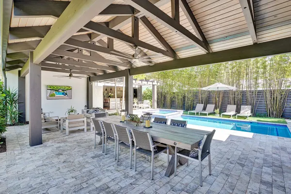 $2,500,000 | 246 North Swinton Avenue, Delray Beach, FL 33444